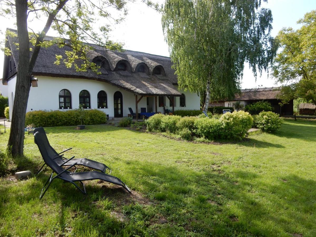 Herberg Tisza Tiszabábolna Exterior foto